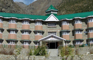 HPTDC का मुख्यालय शिमला से कांगड़ा होगा शिफ्ट,बंद पड़े होटलों और पर्यटन विभाग में ताले वाली संपत्तियों को किया जायेगा दुरुस्त