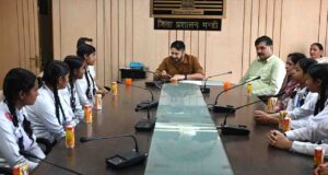 बच्चे लक्ष्य तय कर कड़ी मेहनत करें, सफलता जरूर मिलेगी : उपायुक्त अपूर्व देवगन